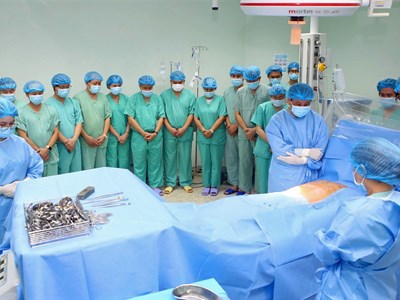 Tri ân gia đình đã hiến tạng con trai, nối dài sự sống cho năm bệnh nhân