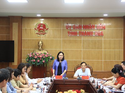 Thứ trưởng Trịnh Thị Thủy: Thanh Hoá quan tâm, đầu tư hơn nữa cho văn hóa nói chung và Phong trào TDĐKXDĐSVH nói riêng