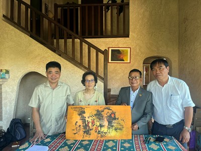 Tiếp nhận bộ sưu tập của họa sĩ Lê Bá Đảng tại Pháp