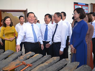 Chấn hưng, phát triển văn hóa, con người Bình Phước