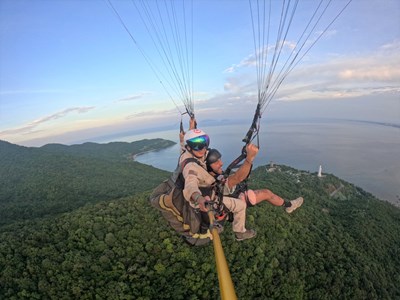 Các hoạt động thể thao bãi biển: Hấp dẫn, nhưng phải an toàn