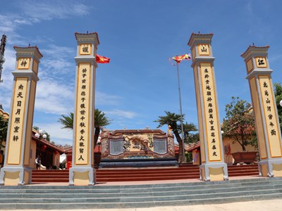 Đề nghị hiến tặng 300 hiện vật cho tỉnh Quảng Ngãi