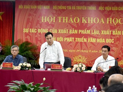 Người đọc cần kiên quyết nói không với sách giả, sách lậu