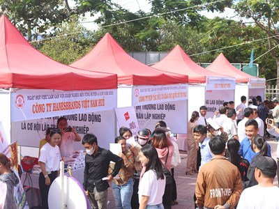 Ngày hội việc làm gắn với giảm nghèo bền vững tuyển dụng hơn 4.100 vị trí