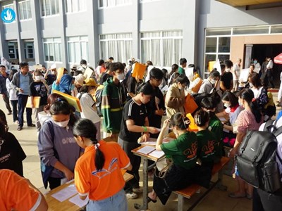 Trường ĐH Văn hóa TP.HCM chào đón tân sinh viên nhập học