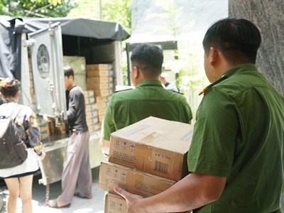 Đà Nẵng: Thu giữ 4.000 hộp bánh Trung thu và thạch trái cây không rõ nguồn gốc