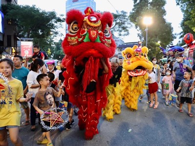 Lễ hội Trung thu với những hoài niệm ký ức tuổi thơ