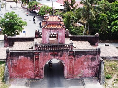 Gian nan việc trùng tu thành cổ Diên Khánh