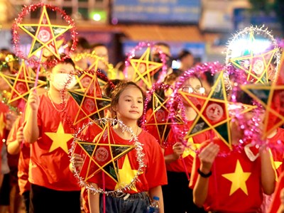 Đón Tết Trung thu tại thủ đô: Trải nghiệm không khí vui tươi, gắn kết gia đình