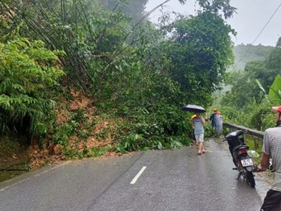 Mưa lớn gây sạt lở và ngập úng nhiều nơi ở Thanh Hoá