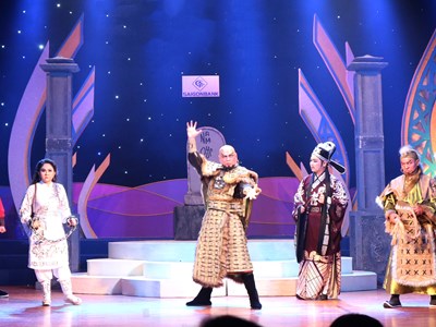 Lo lắng Cải lương tuồng cổ thiếu kịch bản sử Việt