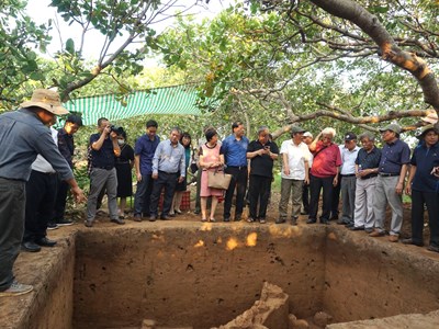 Phát hiện công xưởng chế tác mũi khoan đá độc đáo ở Thác Hai