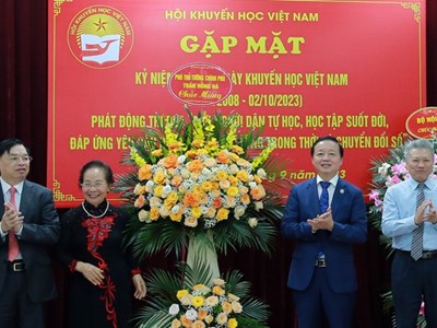 Khuyến học để khơi dậy sức mạnh, trí tuệ con người Việt Nam