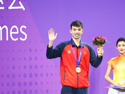 Kình ngư Nguyễn Huy Hoàng giành HCĐ thứ hai tại Asian Games 19