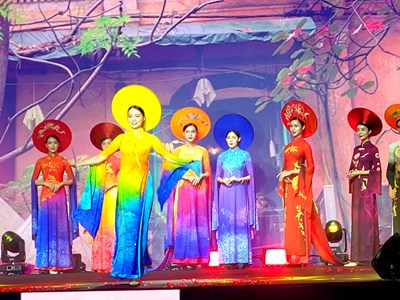 Khai mạc Festival Thu Hà Nội năm 2023
