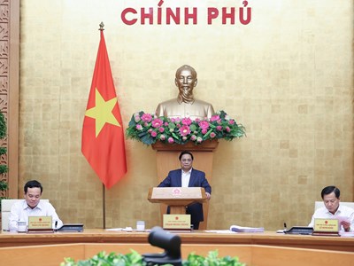 Chú trọng phát triển các lĩnh vực văn hoá, xã hội, môi trường