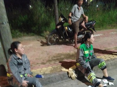 Truy tìm đối tượng bắn hai công nhân đang quét rác