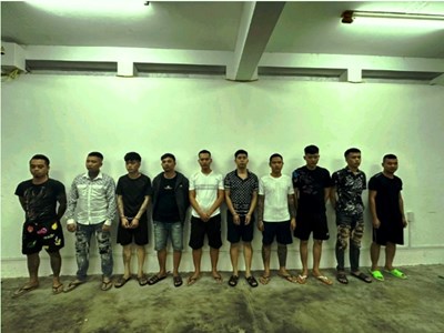 Bắt giữ 12 đối tượng liên quan đến cho vay “tín dụng đen”