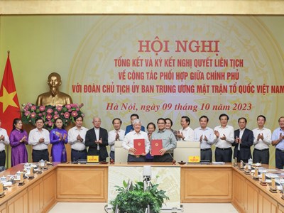 Chính phủ và Đoàn Chủ tịch Ủy ban Trung ương MTTQ Việt Nam ký kết công tác phối hợp