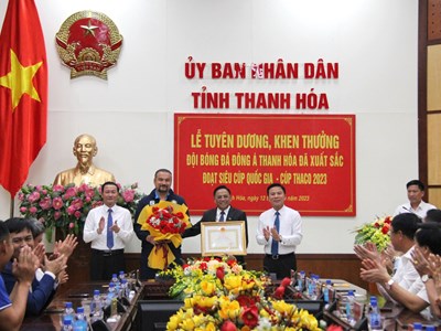 Tuyên dương đội bóng đá Thanh Hóa đoạt Siêu cúp quốc gia