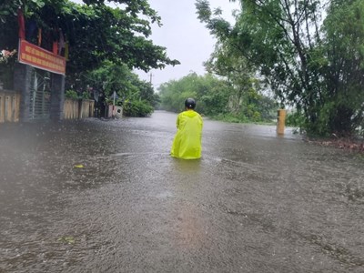 Quảng Nam: Sơ tán 150 hộ dân tránh lũ
