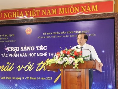 Bộ VHTTDL khai mạc Trại sáng tác “Sống mãi với thời gian”
