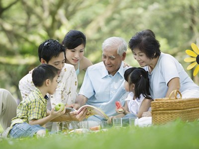 Xây dựng con người Hà Nội thanh lịch, văn minh: Giáo dục tốt từ gia đình mới ứng xử hay ngoài xã hội