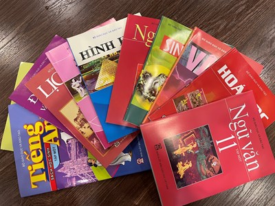 Cơ sở giáo dục có thể được  giao quyền chọn sách giáo khoa