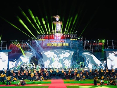 “Truông Bồn - Dấu chân Anh hùng”: Sáng lên đạo lý uống nước nhớ nguồn