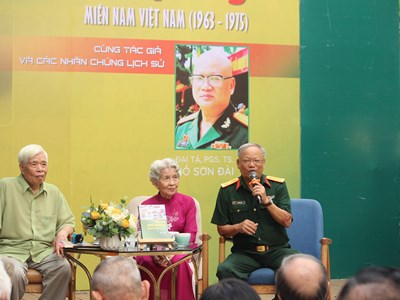 Ra mắt sách Báo Quân giải phóng miền Nam Việt Nam