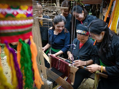 Tìm lại văn hóa nguồn cội tộc người Ơ Đu