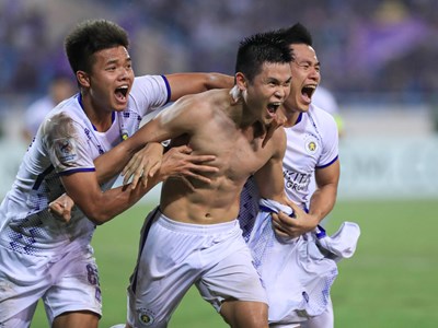 CLB Hà Nội giành chiến thắng lịch sử tại AFC Champions League