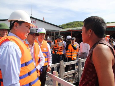 Ninh Thuận: Kiểm tra, xử lý vi phạm trong hoạt động kinh doanh du lịch ở vịnh Vĩnh Hy, Bãi Kinh