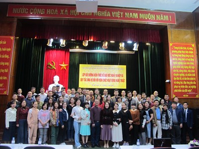 Bồi dưỡng kiến thức về đạo đức nghề nghiệp và quy tắc ứng xử đối với viên chức hoạt động nghệ thuật