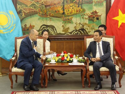 Việt Nam – Kazakhstan: Nhất trí tăng cường hợp tác VHTTDL