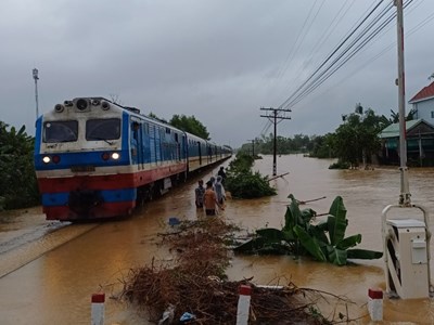 Đường sắt Bắc - Nam thông tuyến trở lại