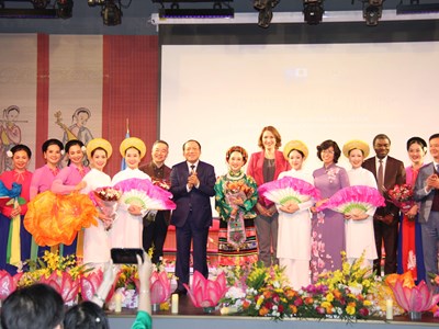 Di sản văn hoá Việt Nam chinh phục bạn bè quốc tế