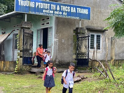 Cô giáo thầm lặng chắp cánh ước mơ cho học trò nơi rẻo cao