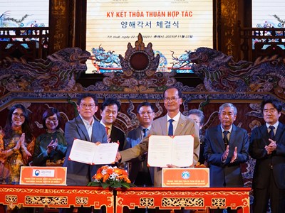 Thừa Thiên Huế đẩy mạnh hợp tác và giao lưu văn hóa nghệ thuật với Hàn Quốc