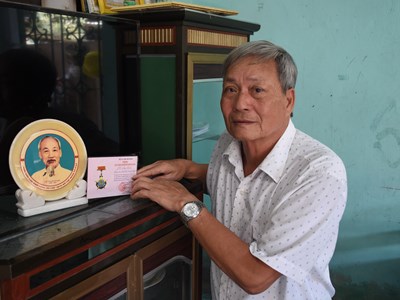 Những ngư dân Quảng Ngãi nặng lòng với biển