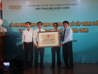 Bảo tàng Điêu khắc Chăm Đà Nẵng đón nhận Bằng xếp hạng Di tích lịch sử cấp thành phố