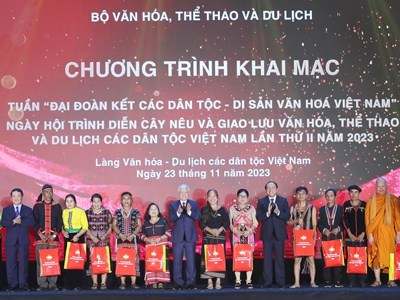 Phát huy sức mạnh khối đại đoàn kết, gìn giữ các giá trị văn hóa truyền thống