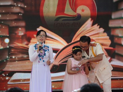 Phát triển văn hóa đọc trong gia đình: Bồi đắp tri thức, gắn kết thành viên