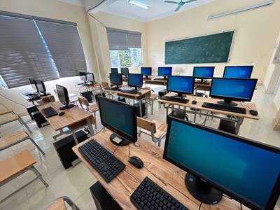 Mang "đông ấm" về vùng cao