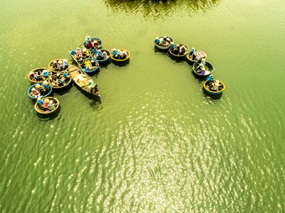 Ra mắt sách “Thúng chai ở Hội An”