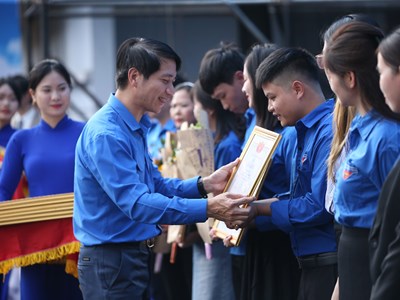 Ngày hội "Thanh niên công nhân - Lan toả năng lượng tích cực"