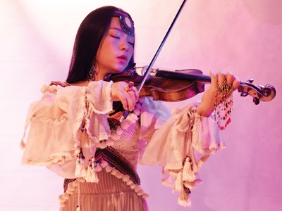 “Phượng Linh” của nghệ sĩ vĩ cầm Trịnh Minh Hiền