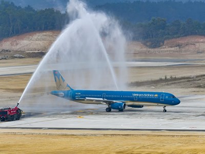 Sân bay Điện Biên lần đầu tiên trong lịch sử  đón  máy bay cỡ lớn