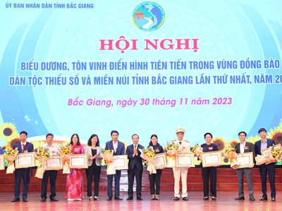 Bắc Giang tôn vinh 150 điển hình tiên tiến vùng đồng bào dân tộc thiểu số
