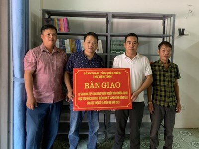 Điện Biên xây dựng 52 tủ sách cộng đồng vùng đồng bào dân tộc thiểu số